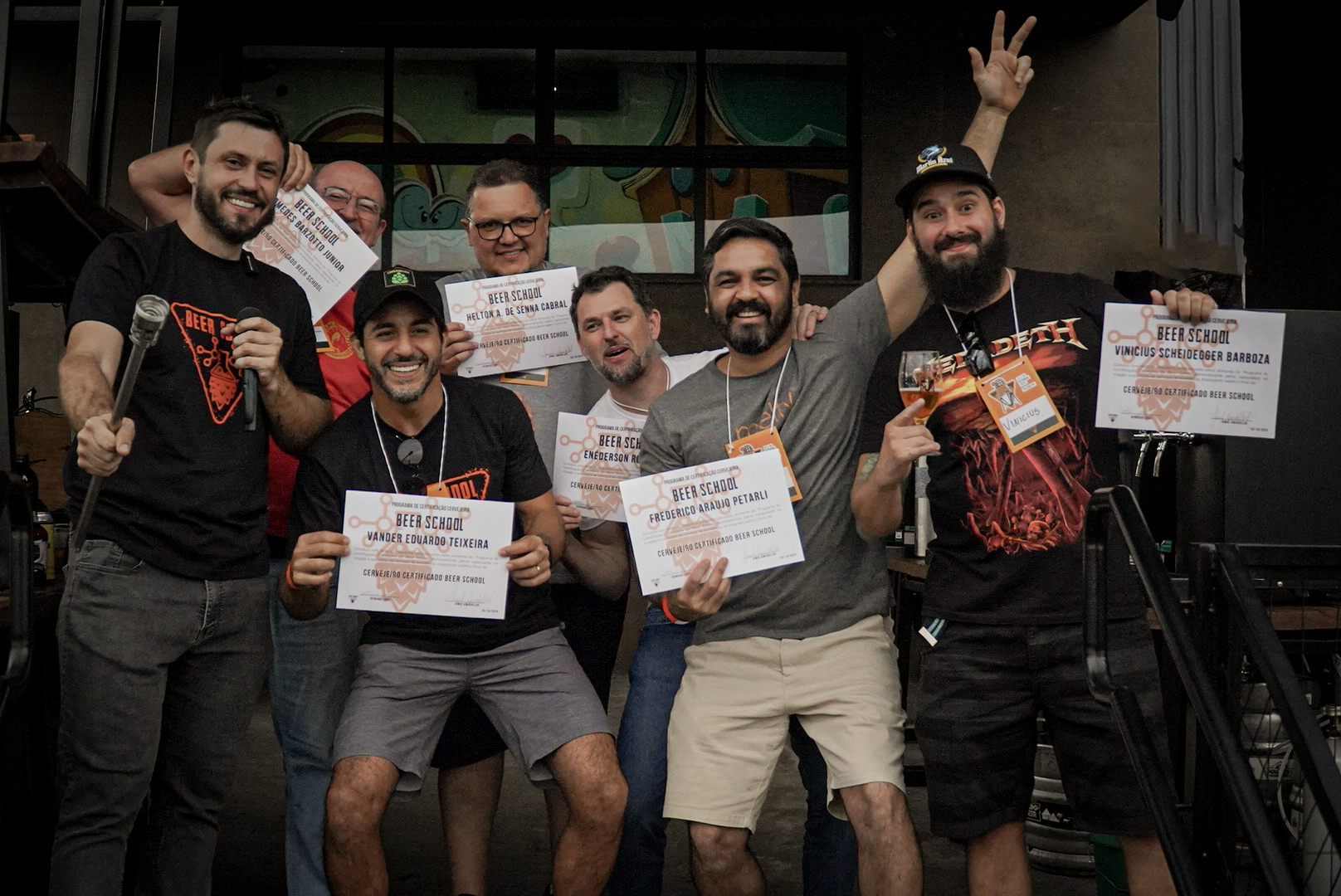 Alunos da Beer School em atividade de formação cervejeira